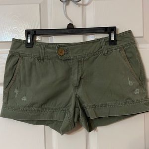 ROXY Shorts Size 8/9 Military Green